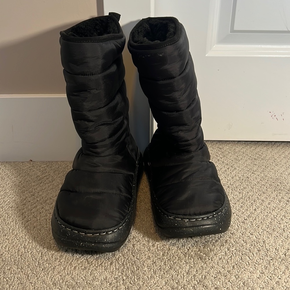 Steve Madden Black Puffer Winter Fleece Lined Boots